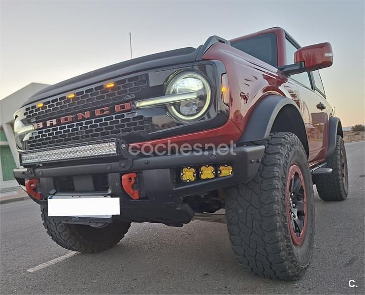 Usado Ford Bronco 335 CV (246 kW) 2023 Granate SUV