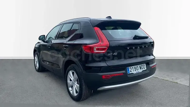 Usado Volvo XC40 Core 163 CV (119 kW) 2022 Negro SUV
