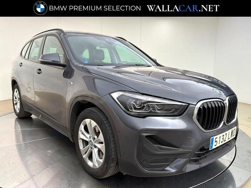 Usado BMW X1 Comfort Edition 245 CV (180 kW) 2022 Gris / plata SUV