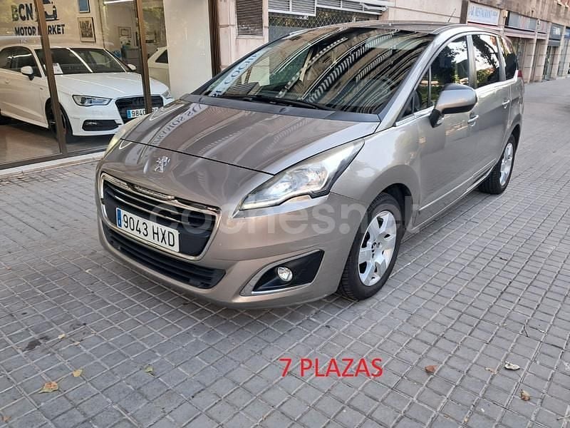 Gris / plata Usado 2014 Peugeot 5008 Access Monovolumen | 7990 € (Precio justo) - Imagen 1/4