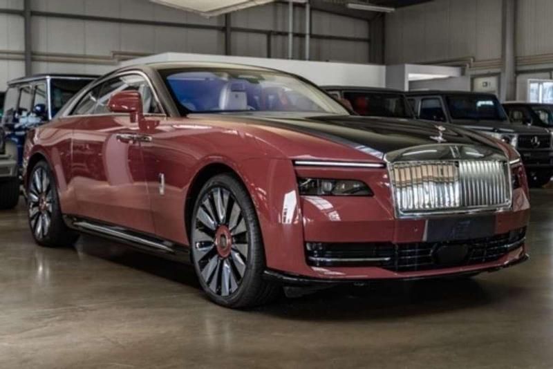 Burdeos Usado 2023 Rolls Royce Spectre Berlina | 479.900 € - Imagen 1/4