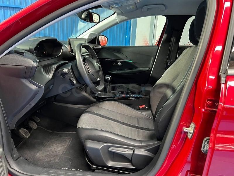 Usado Peugeot 208 Active 100 CV (73 kW) 2023 Granate Utilitario