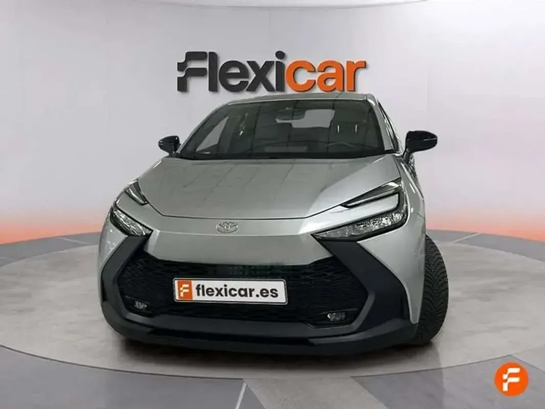 Usado Toyota C-HR Active 140 CV (102 kW) 2024 Gris SUV