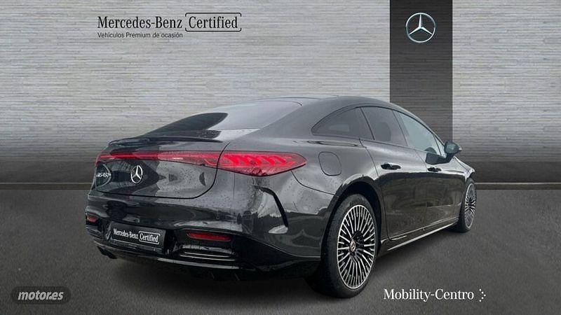 Usado Mercedes EQS450+ AMG line 264 kW (360 CV) 2023 Verde olivo mate Berlina