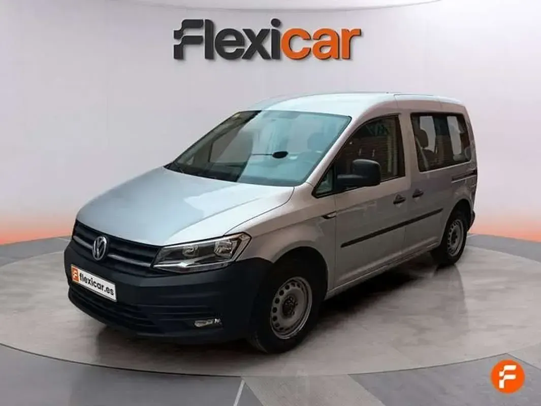 Usado VW Caddy Beach 102 CV (75 kW) 2019 Gris Monovolumen