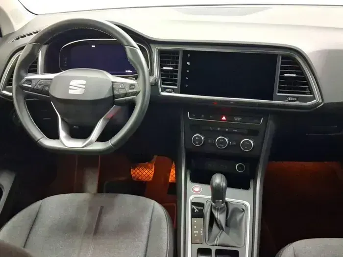 Usado Seat Ateca Style 150 CV (110 kW) 2024 Azul SUV