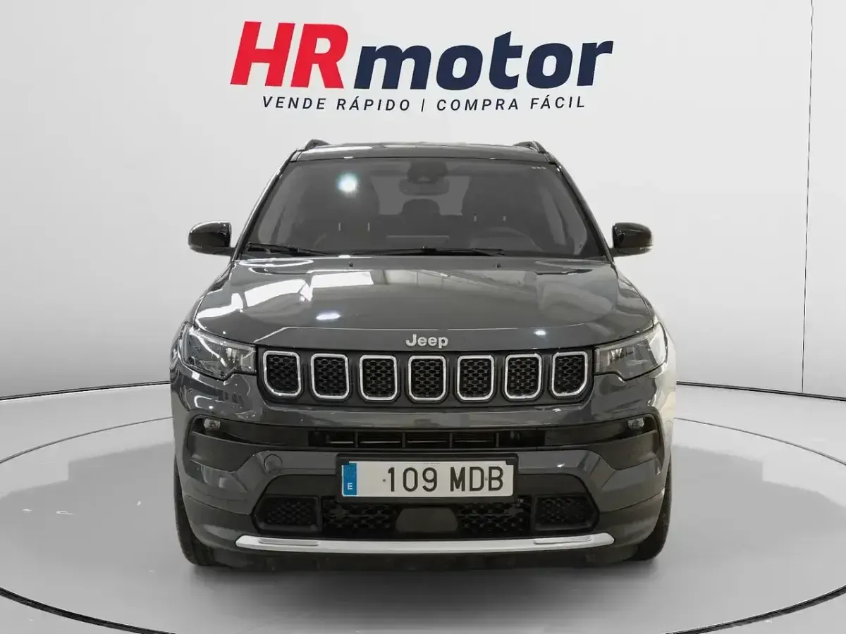 Usado Jeep Compass Limited 131 CV (96 kW) 2022 Gris SUV