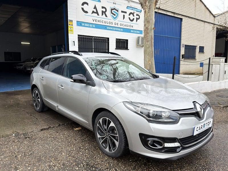 Usado Renault Mégane GrandTour Bose Edition 130 CV (95 kW) 2014 Gris / plata Familiar