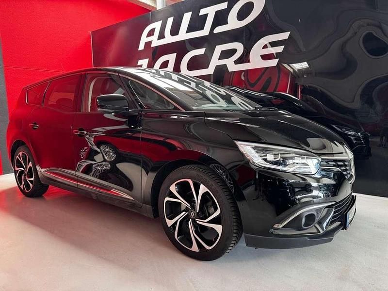 Usado Renault Grand Scénic IV Zen 150 CV (110 kW) 2019 Negro Monovolumen