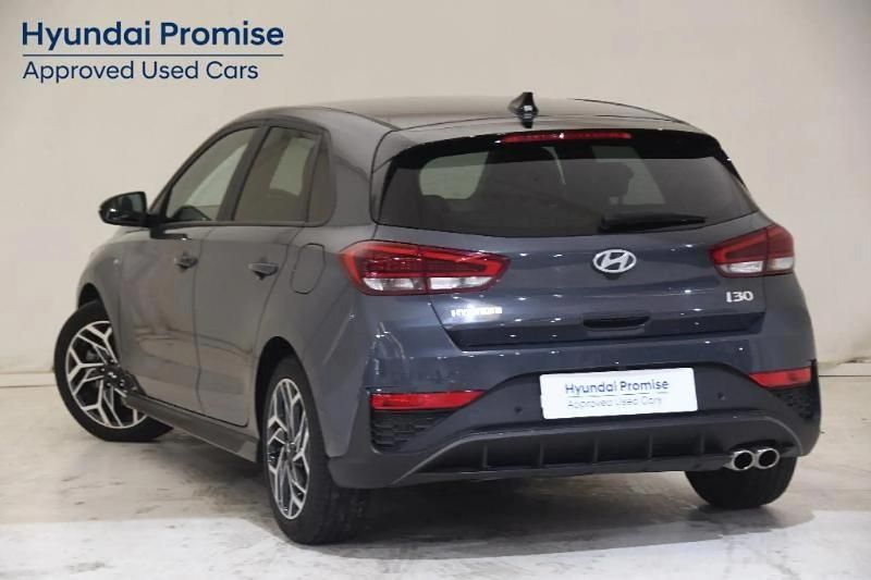 Nuevo Hyundai i30 N Line 100 CV (73 kW) 2025 Gris/plata