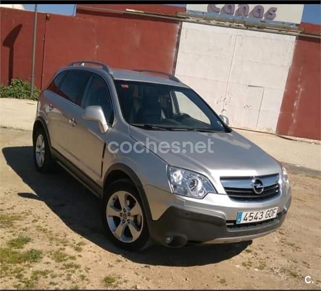 Gris / plata Usado 2008 Opel Antara Cosmo SUV | 6300 € (Precio justo) - Imagen 1/3
