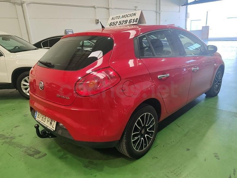 Usado Fiat Bravo Pop 105 CV (77 kW) 2014 Rojo Utilitario