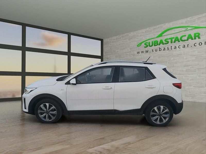 Blanco Usado 2023 Kia Stonic SUV | 12.025 € (Super precio) - Imagen 1/4