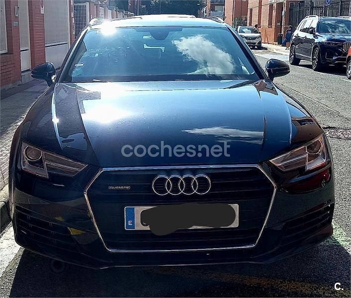 Usado Audi A4 Design 150 CV (110 kW) 2017 Azul Familiar