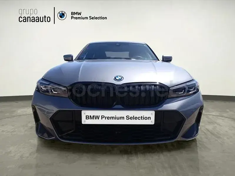 Usado BMW 330e Comfort Edition 292 CV (214 kW) 2025 Gris Berlina