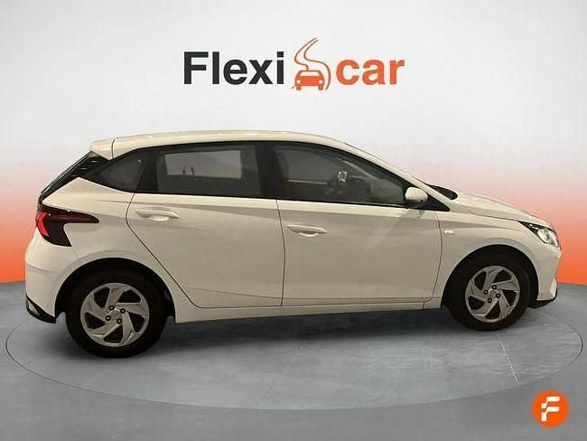 Usado Hyundai i20 100 CV (73 kW) 2021 Blanco Berlina