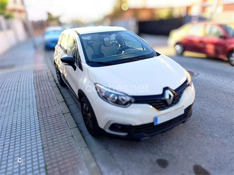 Usado Renault Captur Intens 90 CV (66 kW) 2018 Blanco SUV