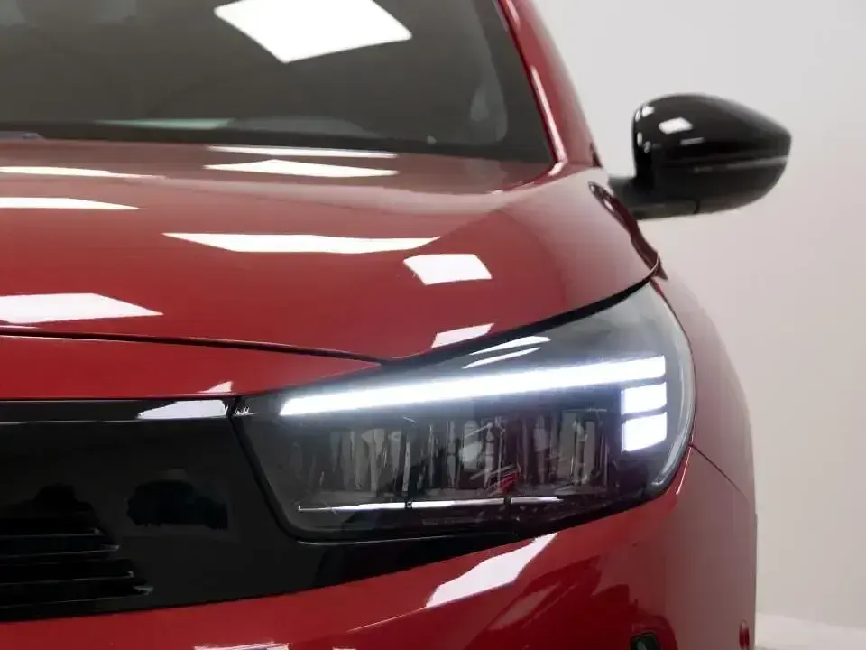 Usado Opel Corsa 100 CV (73 kW) 2024 Otro Utilitario
