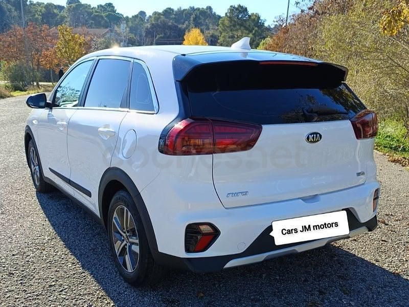 Usado Kia Niro 141 CV (103 kW) 2021 Blanco SUV