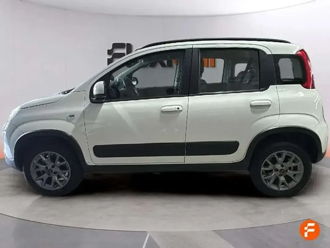 Usado Fiat Panda Cross Cross 86 CV (63 kW) 2020 Blanco Utilitario