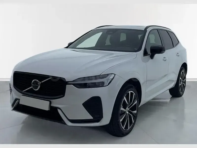 Usado Volvo XC60 Plus 250 CV (183 kW) 2024 Blanco SUV