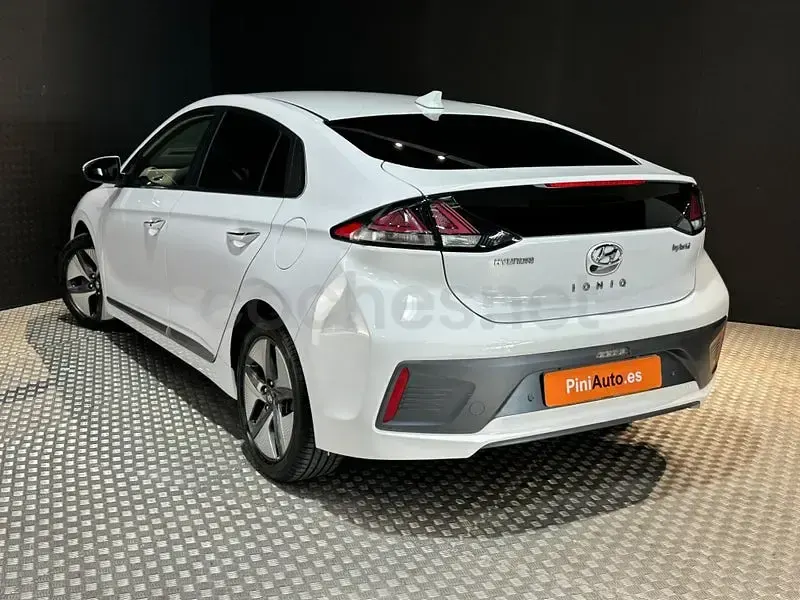 Usado Hyundai Ioniq 141 CV (103 kW) 2022 Blanco Utilitario