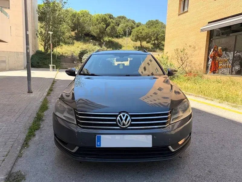 Usado VW Passat Edition 105 CV (77 kW) 2012 Azul Familiar