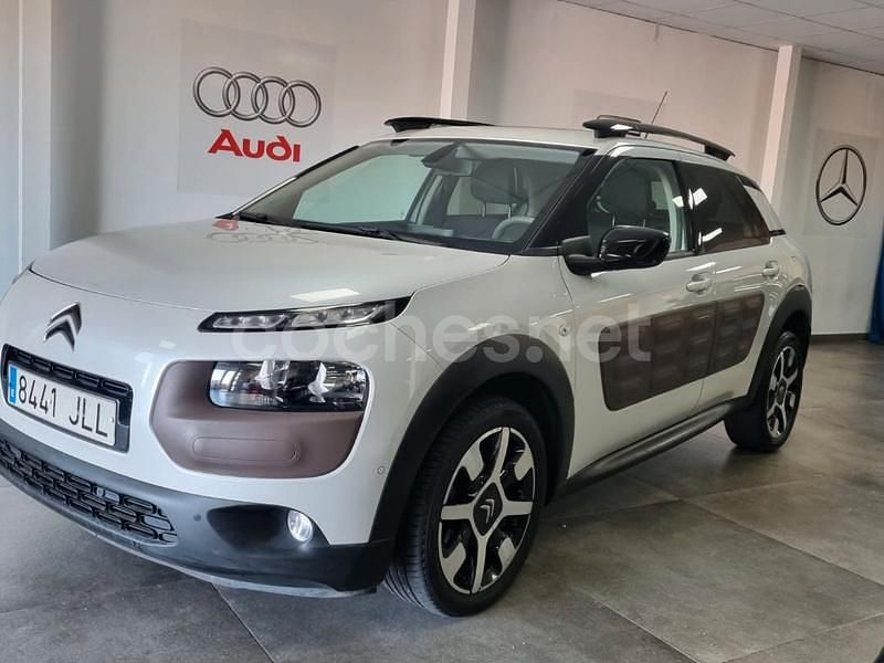 Blanco Usado 2016 Citroën C4 Cactus Shine Edition Utilitario | 6999 € (Buen precio) - Imagen 1/4