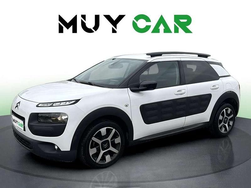 Usado Citroën C4 Cactus Feel 82 CV (60 kW) 2017 Blanco Utilitario