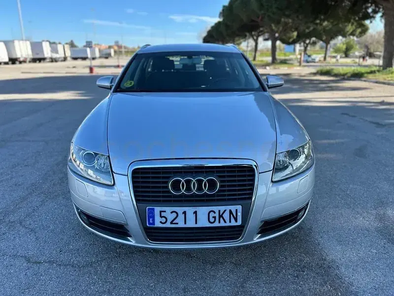 Usado Audi A6 136 CV (100 kW) 2009 Gris / plata Familiar