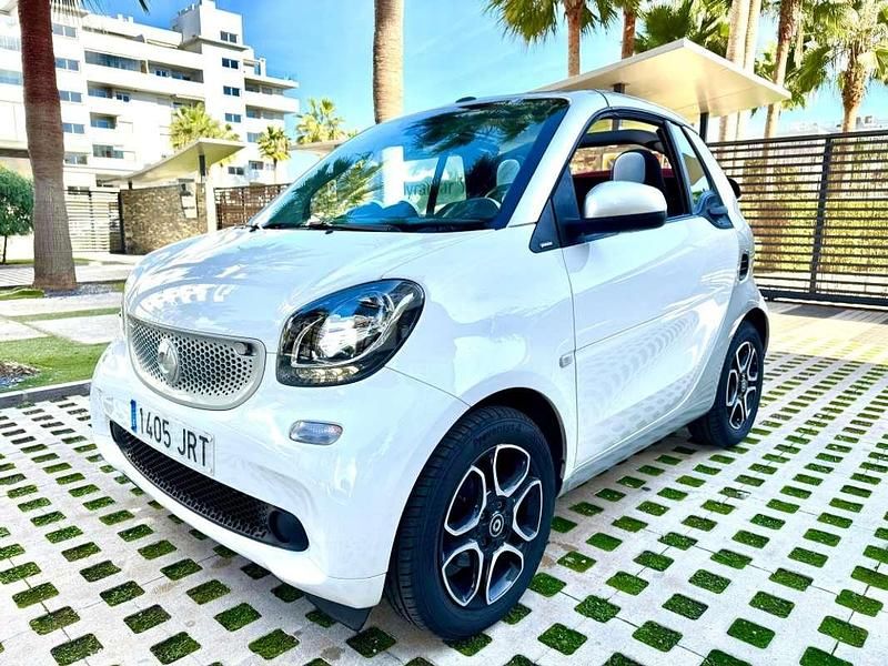 Blanco Usado 2017 Smart ForTwo Cabrio Passion Descapotable | 13.900 € (Super precio) - Imagen 1/4
