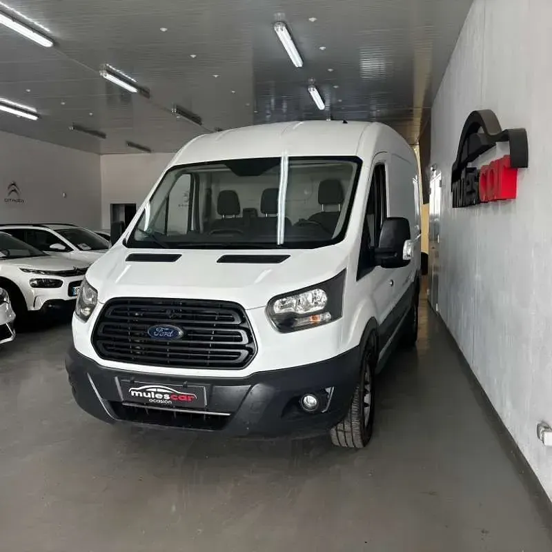 Usado Ford Transit Ambiente 131 CV (96 kW) 2019 Blanco Van