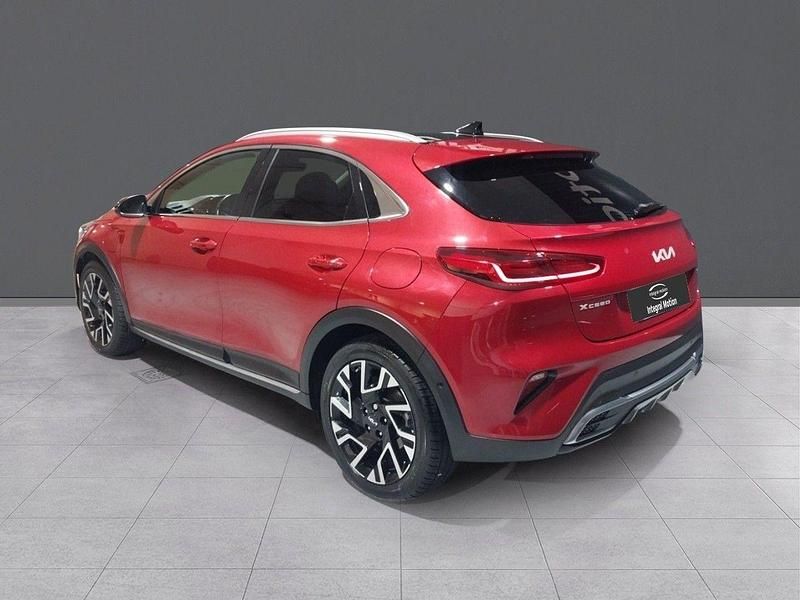 Usado Kia XCeed 141 CV (103 kW) 2023 Rojo SUV