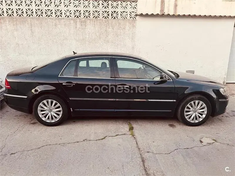Usado VW Phaeton 240 CV (176 kW) 2011 Negro Berlina