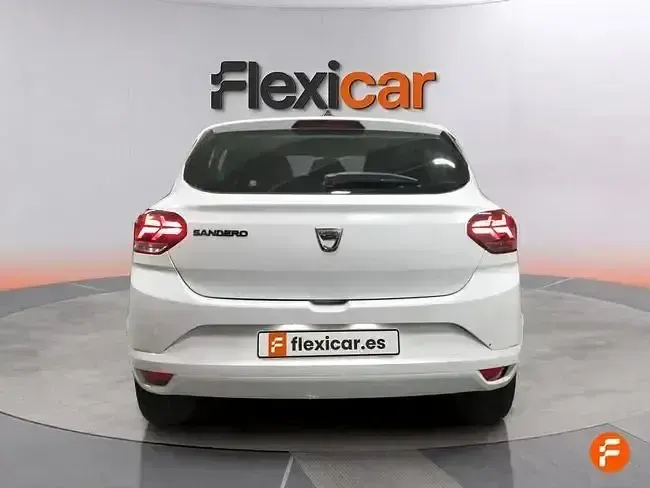 Usado Dacia Sandero Acces 67 CV (49 kW) 2022 Beige