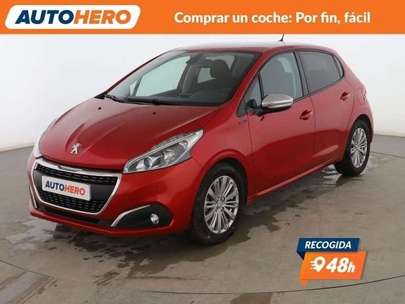 Rojo Usado 2019 Peugeot 208 Signature Sky Utilitario | 9299 € (Buen precio) - Imagen 1/3