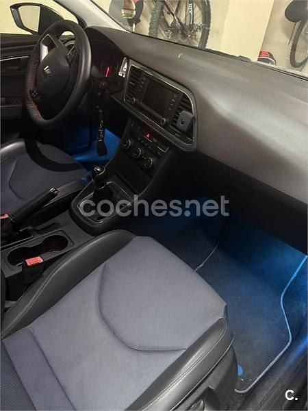 Usado Seat Leon I-Tech 105 CV (77 kW) 2015 Gris / plata Berlina