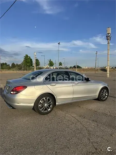 Usado Mercedes C220 170 CV (125 kW) 2014 Gris / plata Berlina