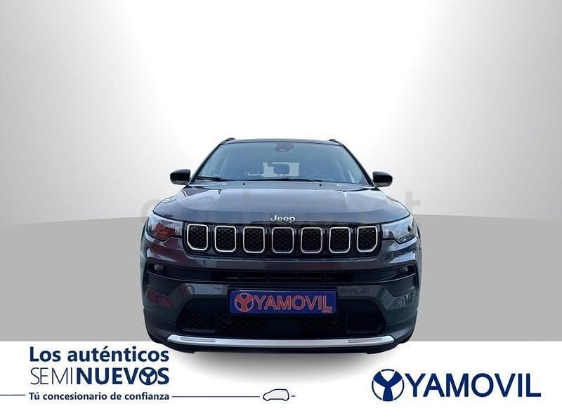 Usado Jeep Compass Limited 150 CV (110 kW) 2021 Gris / plata SUV