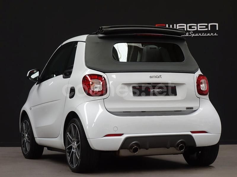 Usado Smart ForTwo Cabrio Brabus 109 CV (80 kW) 2017 Blanco Descapotable