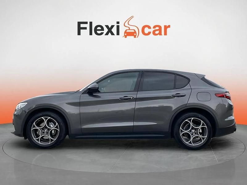 Usado Alfa Romeo Stelvio Sprint 160 CV (117 kW) 2022 Gris SUV