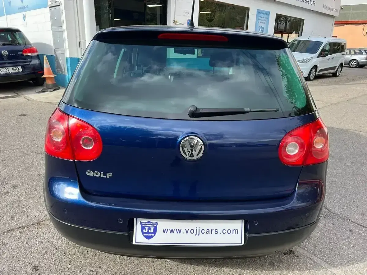 Usado VW Golf IV Conceptline 75 CV (55 kW) 2005 Azul Berlina