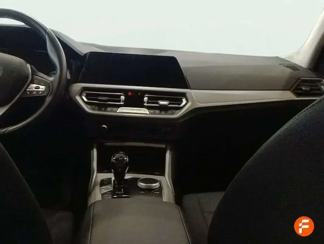 Usado BMW 318 150 CV (110 kW) 2020 Gris Familiar