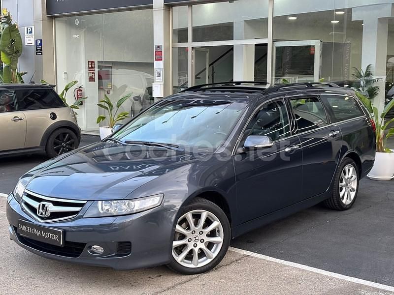 Gris / plata Usado 2006 Honda Accord Executive Familiar | 10.990 € (Caro) - Imagen 1/4