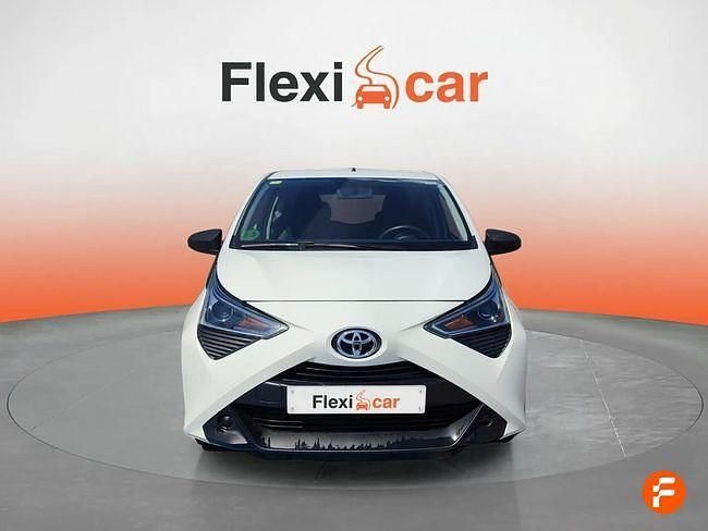 Usado Toyota Aygo X-cite 72 CV (52 kW) 2019 Blanco Utilitario