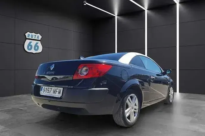 Usado Renault Mégane Dynamique 105 CV (77 kW) 2009