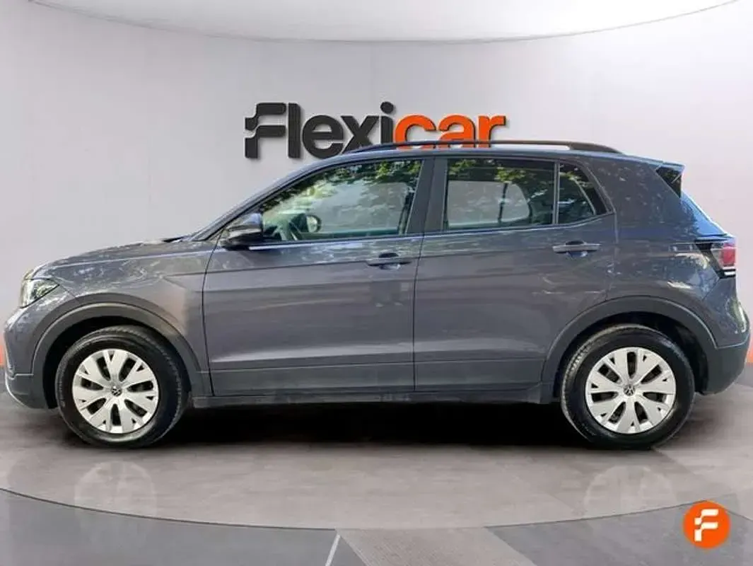 Usado VW T-Cross 95 CV (69 kW) 2024 Gris SUV