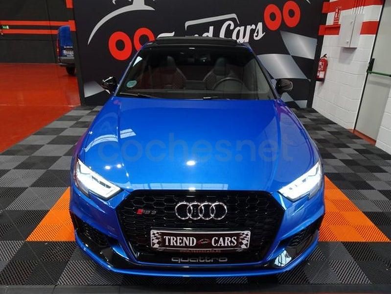 Usado Audi RS3 Sport 400 CV (294 kW) 2018 Azul Berlina