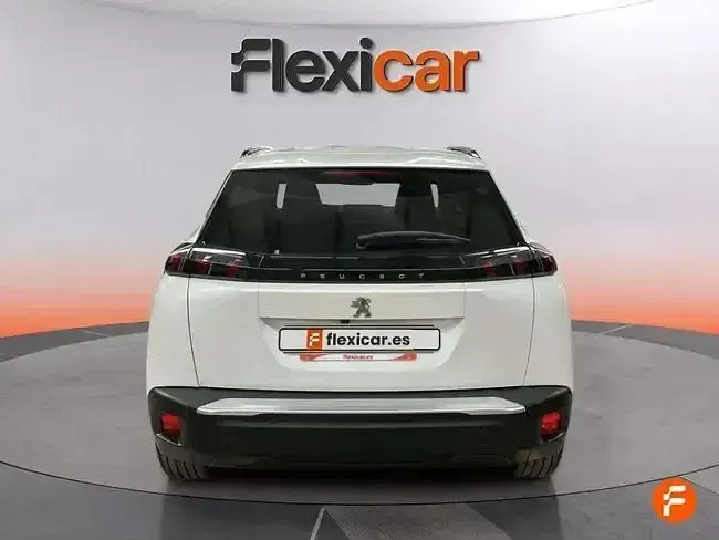 Usado Peugeot e-2008 Allure 100 kW (136 CV) 2020 Blanco SUV