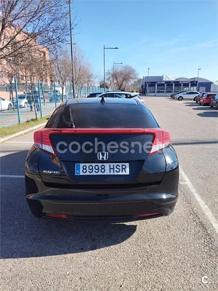 Usado Honda Civic Sport 100 CV (73 kW) 2013 Negro Berlina
